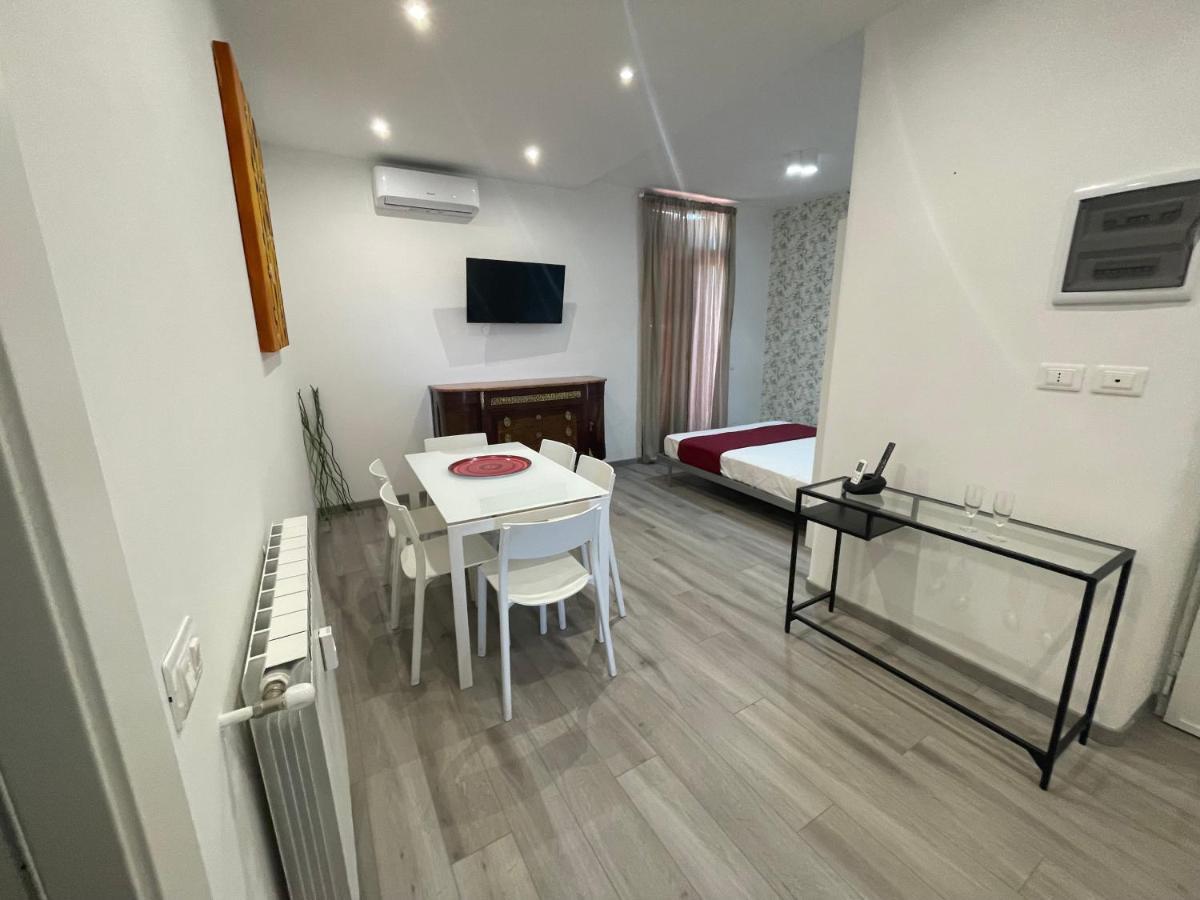 Caracciolo33 Appartement Rome Buitenkant foto